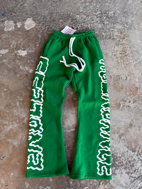 e𝔫𝔡𝔩𝔢𝔰𝔰 𝔞𝔟𝔲𝔫𝔡𝔞𝔫𝔠𝔢 𝔤𝔯𝔢𝔢𝔫 𝔰w𝔢𝔞𝔱𝔰